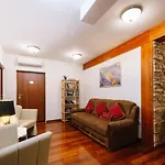 Irish House Aparthotel 4*