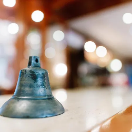 Irish House Aparthotel 4*