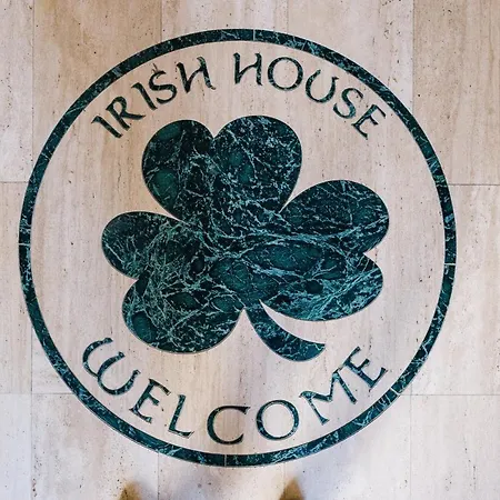 Irish House Aparthotel 4*