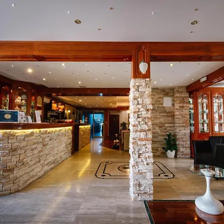 Aparthotel Irish House