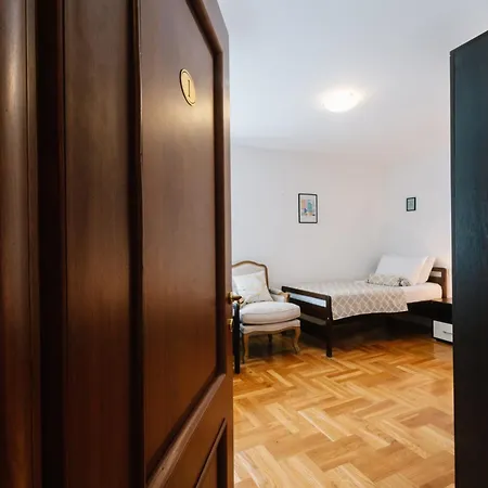 Irish House Ξενοδοχείο με διαμερίσματα