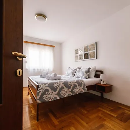 Irish House Апарт-отель 4*